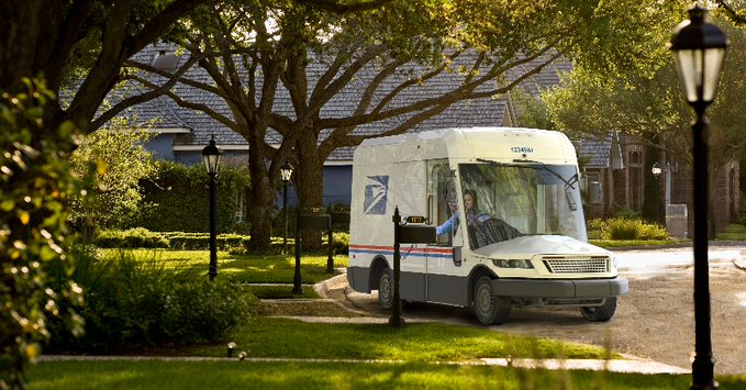 US Postal Service awards Oshkosh billion dollar contract for 165,000 electric vehicles