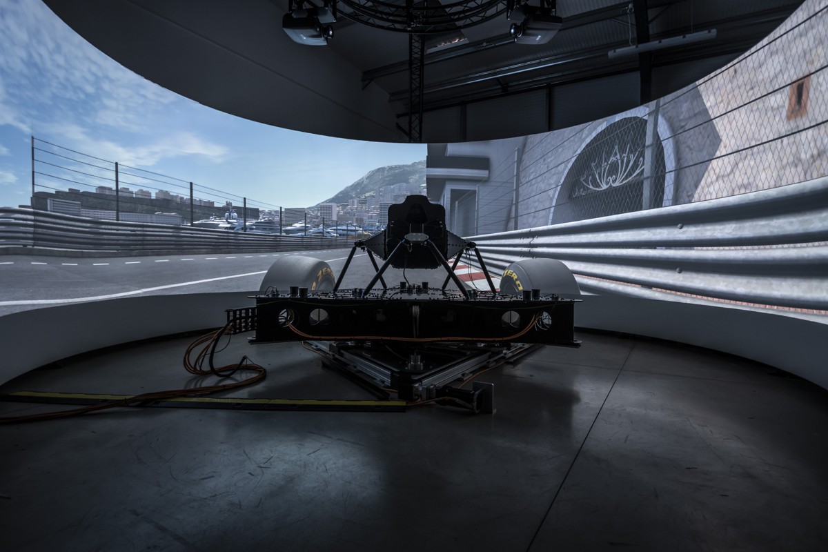 Dynisma unveils world's most advanced driving simulator for cars and motorsports