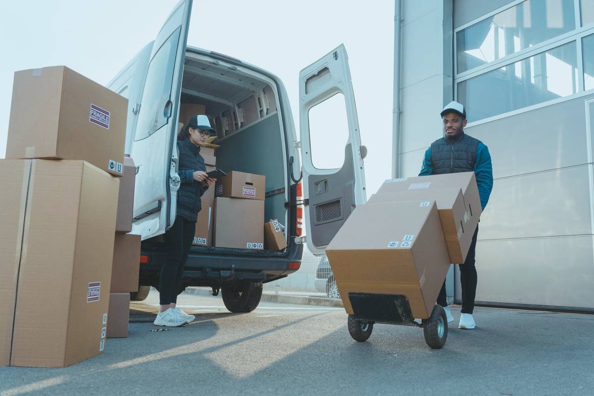 Will Electric Delivery Vans keep up with online shopping?