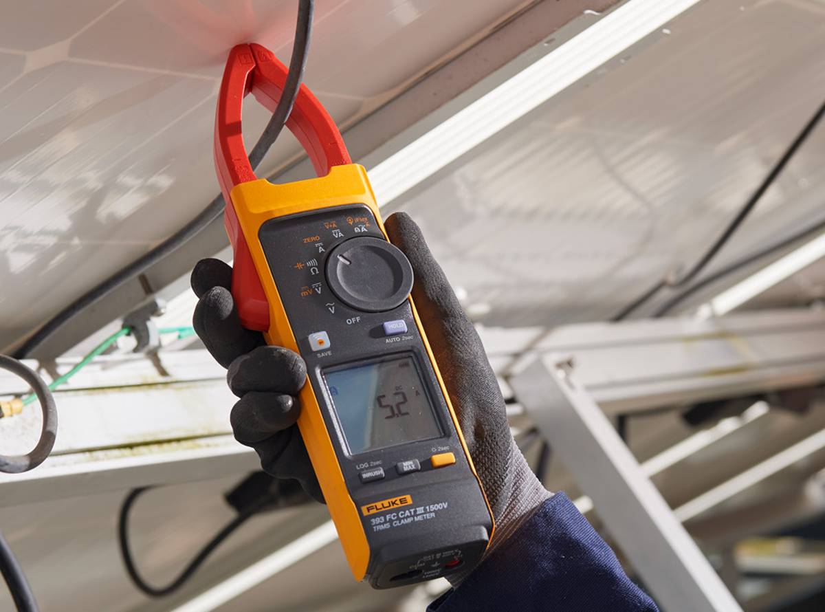 New high-voltage Fluke Clamp Meter with iFlex delivers Safer and faster measurements