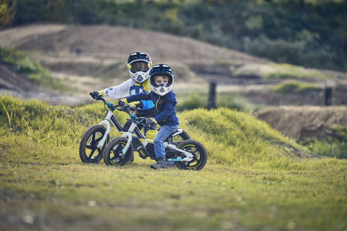 Husqvarna 12eDrive and 16eDrive are the fastest way for children to get up to speed