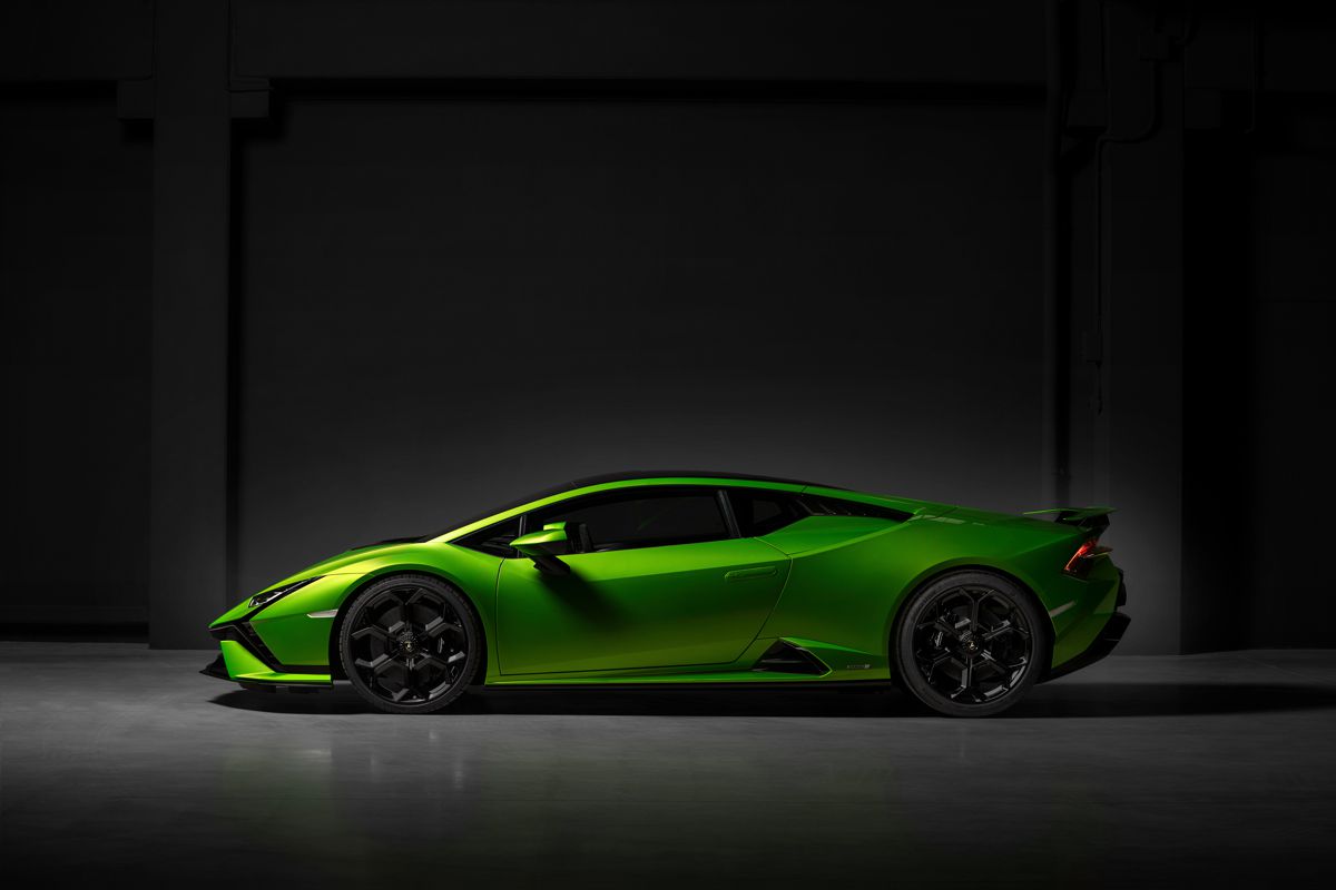 Lamborghini Huracán Tecnica designed and engineered for the best of both worlds