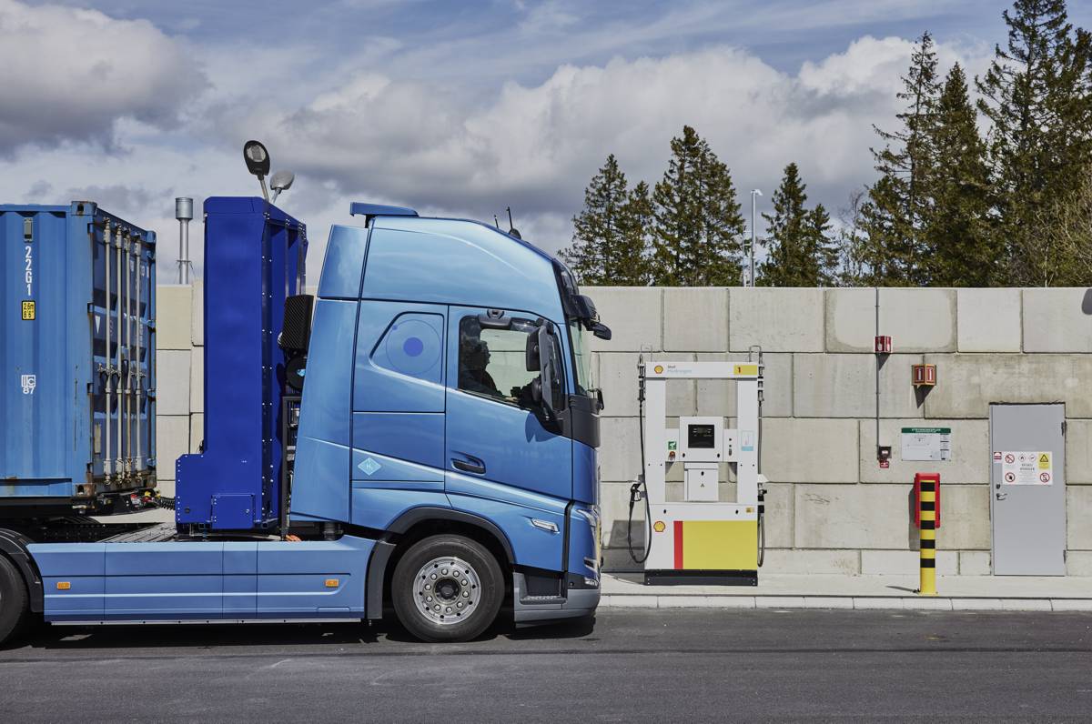 Volvo Trucks showcases new zero-emissions Hydrogen Trucks